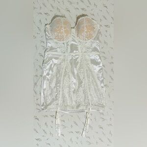 White Lace Lingerie 💟